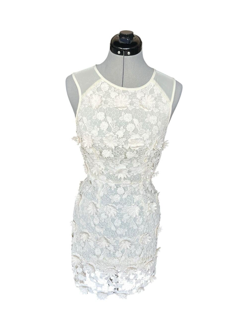 Thistlepearl Cream Floral Lace Dress Accent Dress Preppy Women’s Size 4 Summer